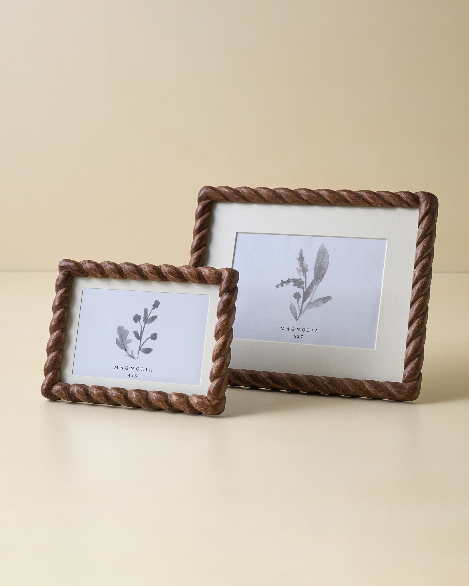 Lorrie Twisted Wood Frame
