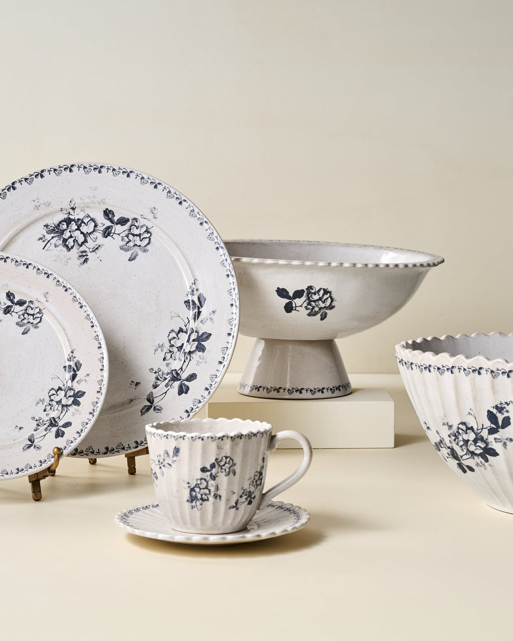Heirloom Garden Floral Pedestal Serving Bowl