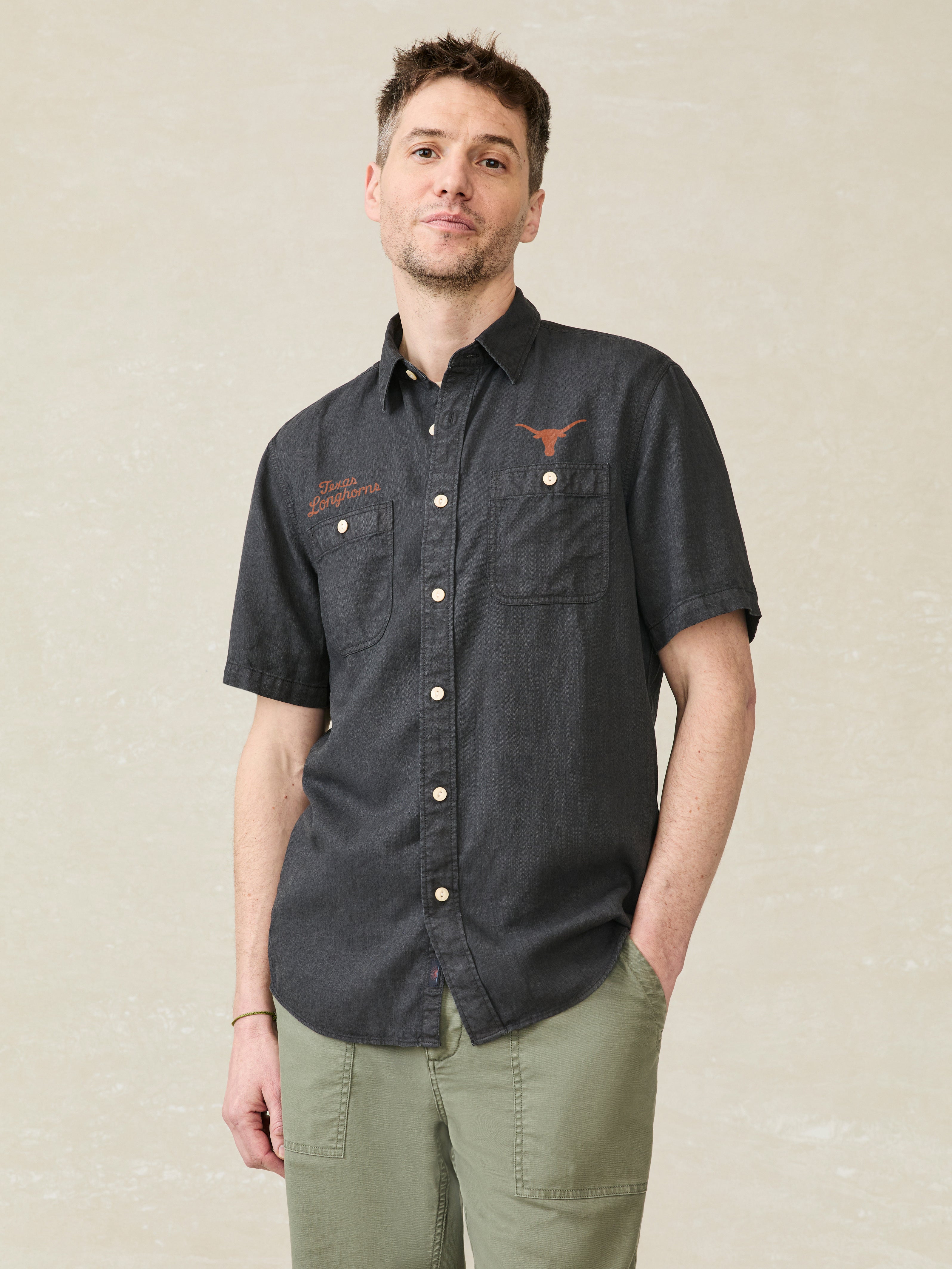 University of Texas Short-Sleeve Tried And True Chambray Workshirt - Durango Black
