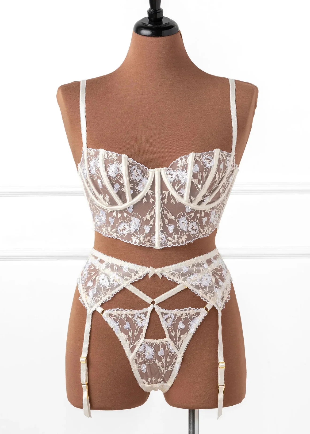 Embroidered Underwire Bustier - Pearl