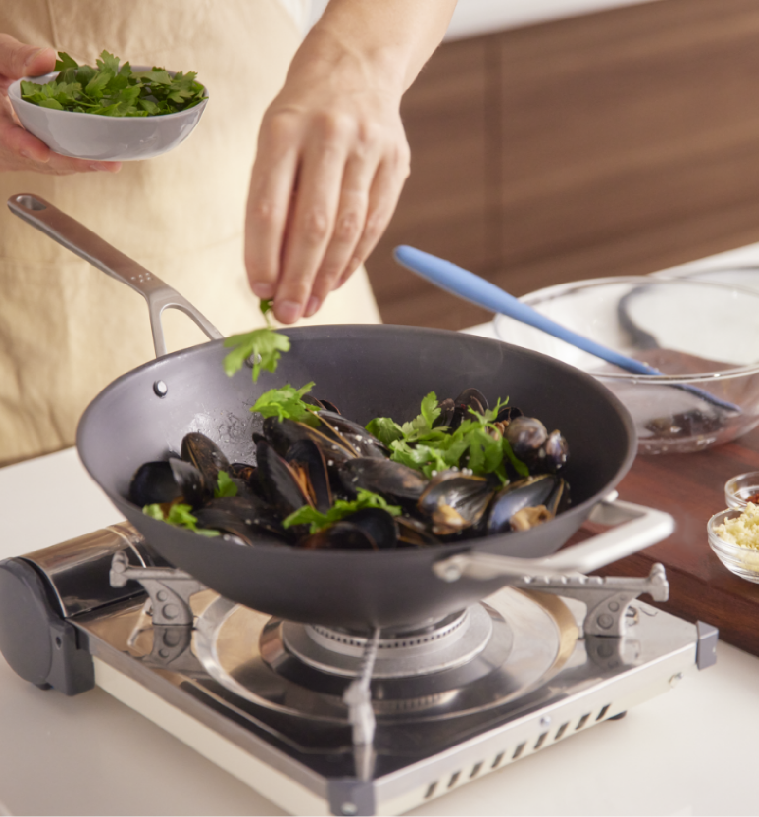 12 inch Pre-Seasoned Carbon Steel Wok