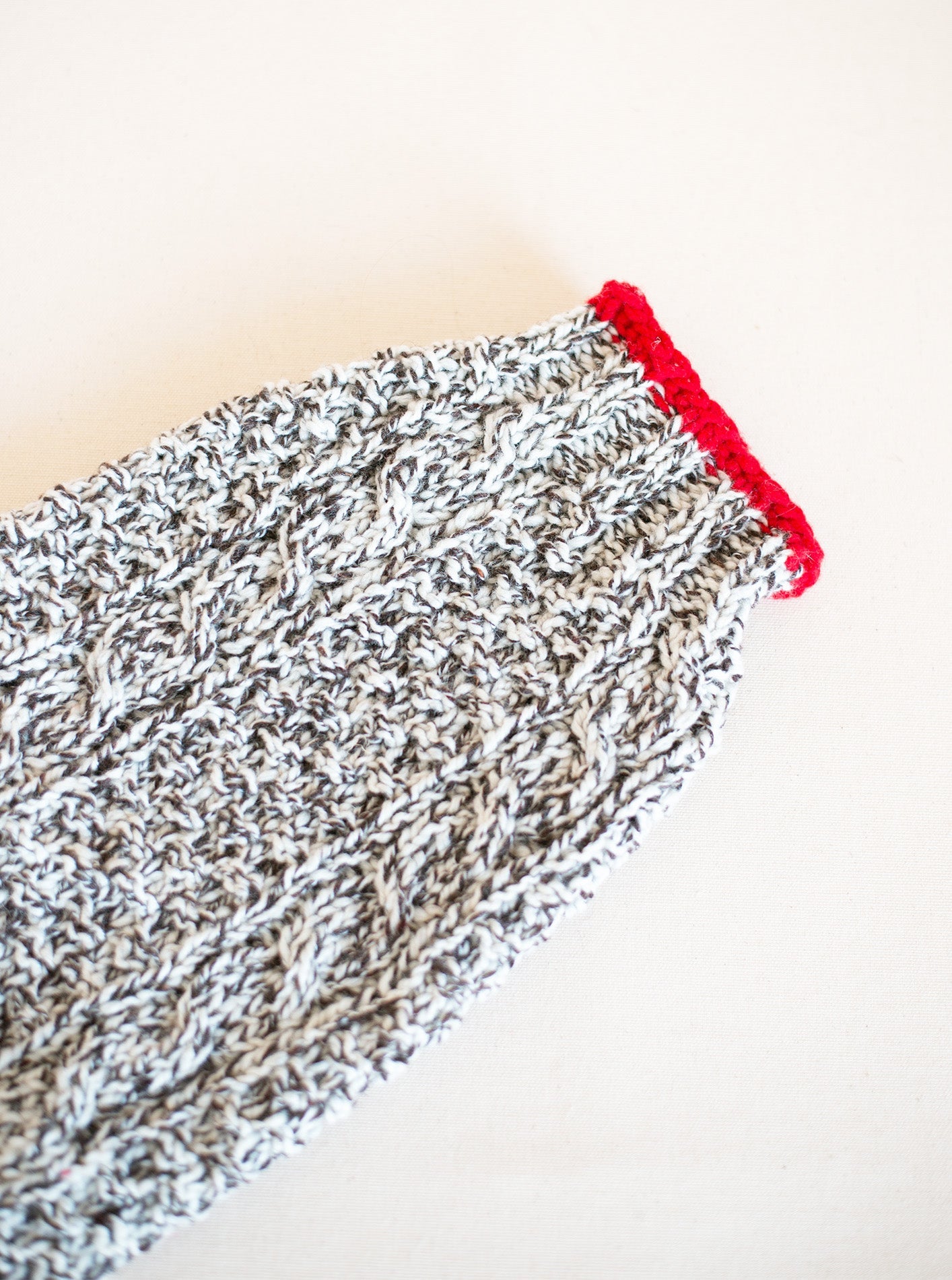 OATMEAL CABLE KNIT DOG SWEATER