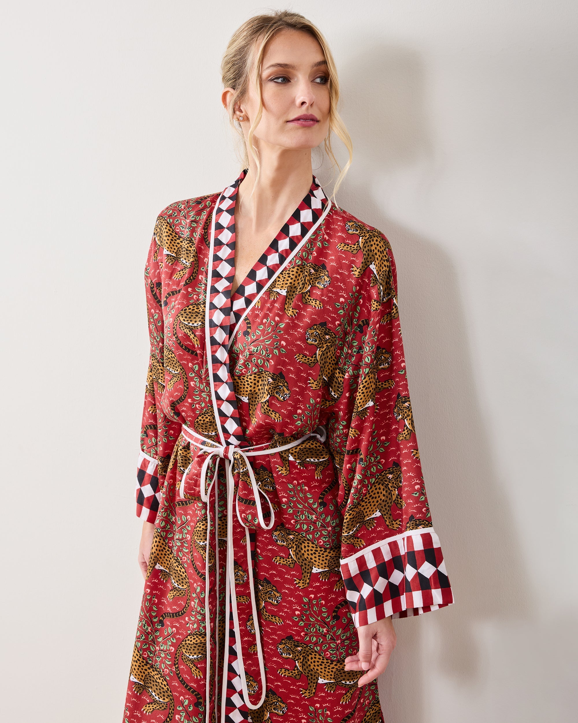 Bagheera - Eco Satin Robe - Scarlet