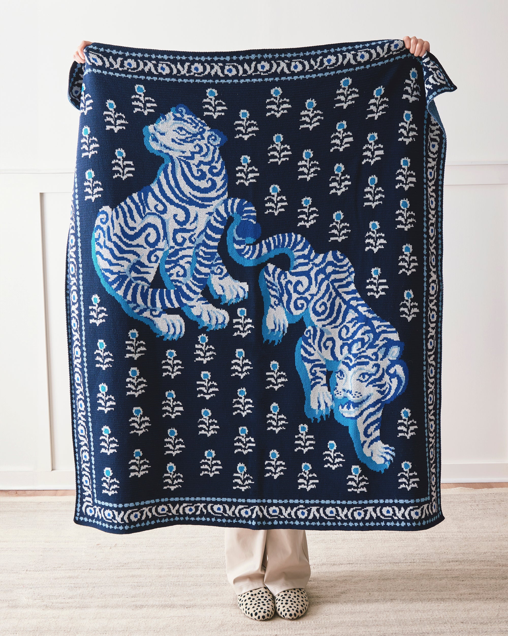 Tiger Queen - Knit Throw Blanket - Navy