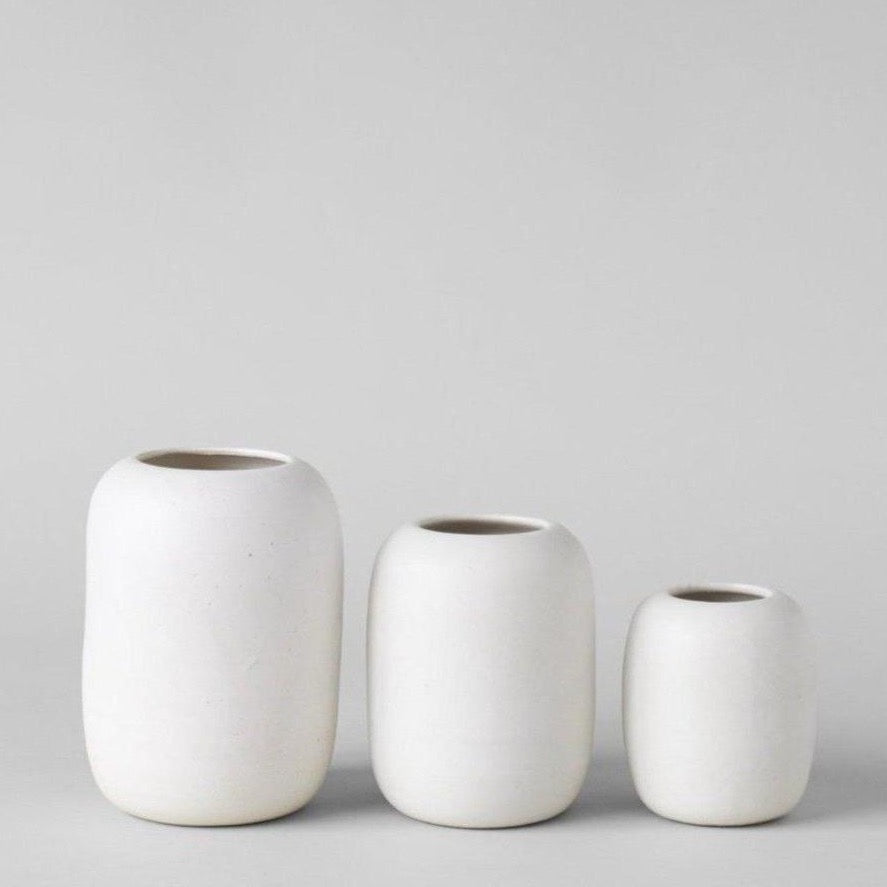 Oval Vase In Eggshell