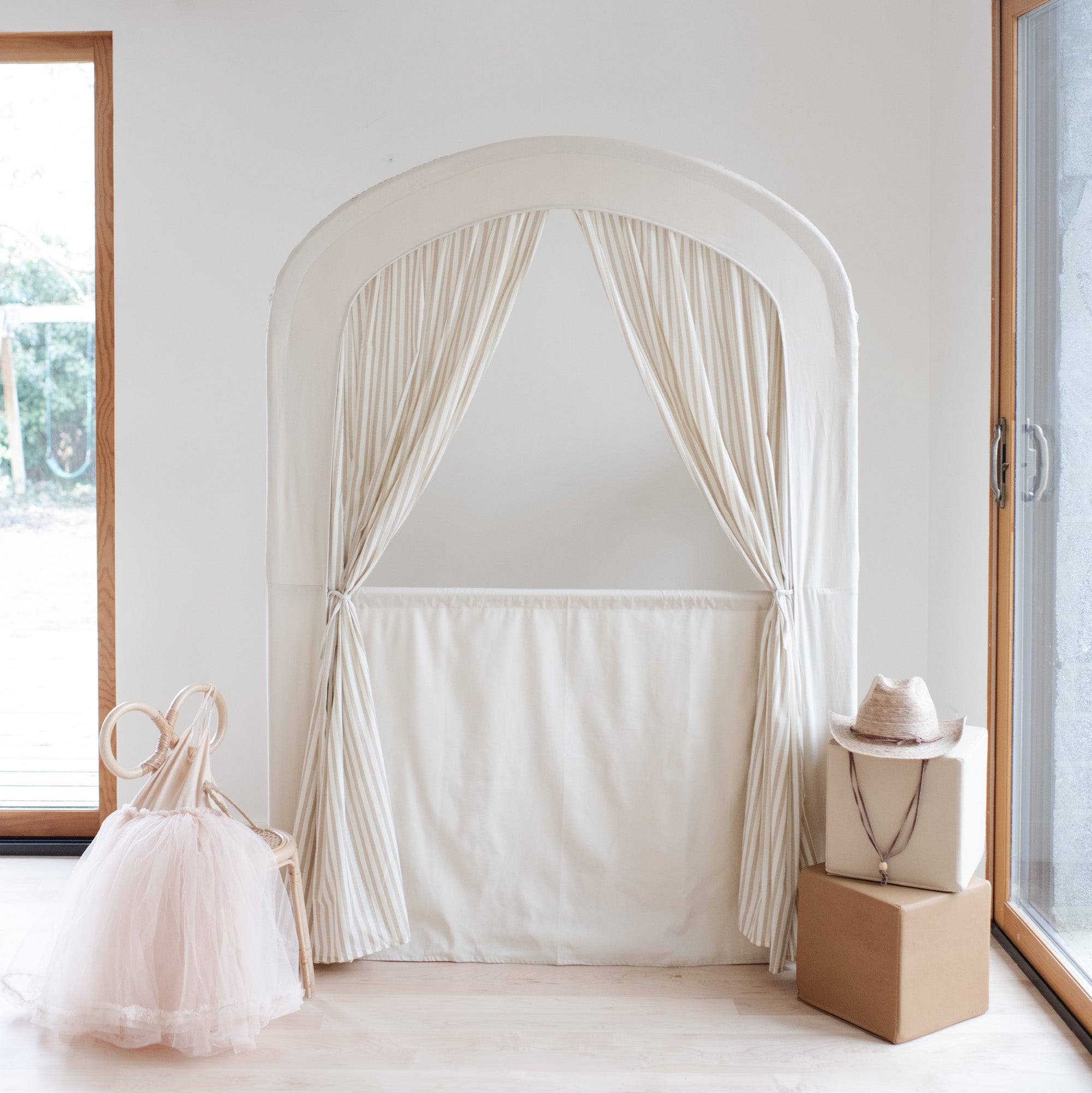 Fabric Arched Play Theatre