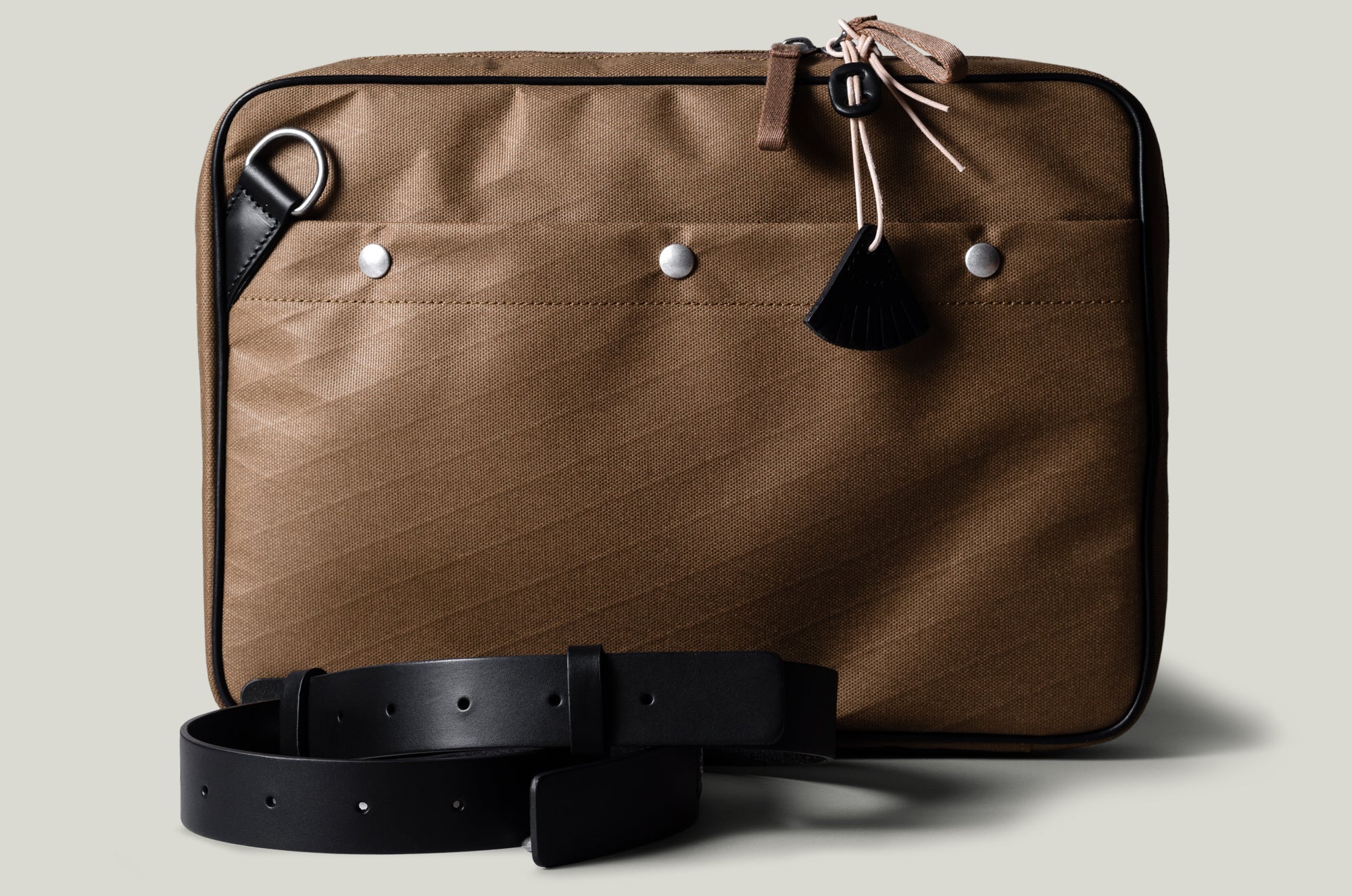 Proper Laptop Bag . Brownish