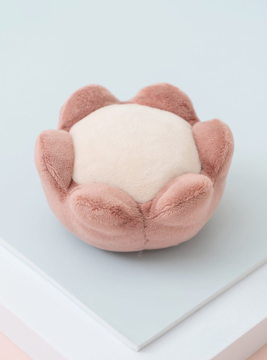 PLUSH FLOWER DOG TOY