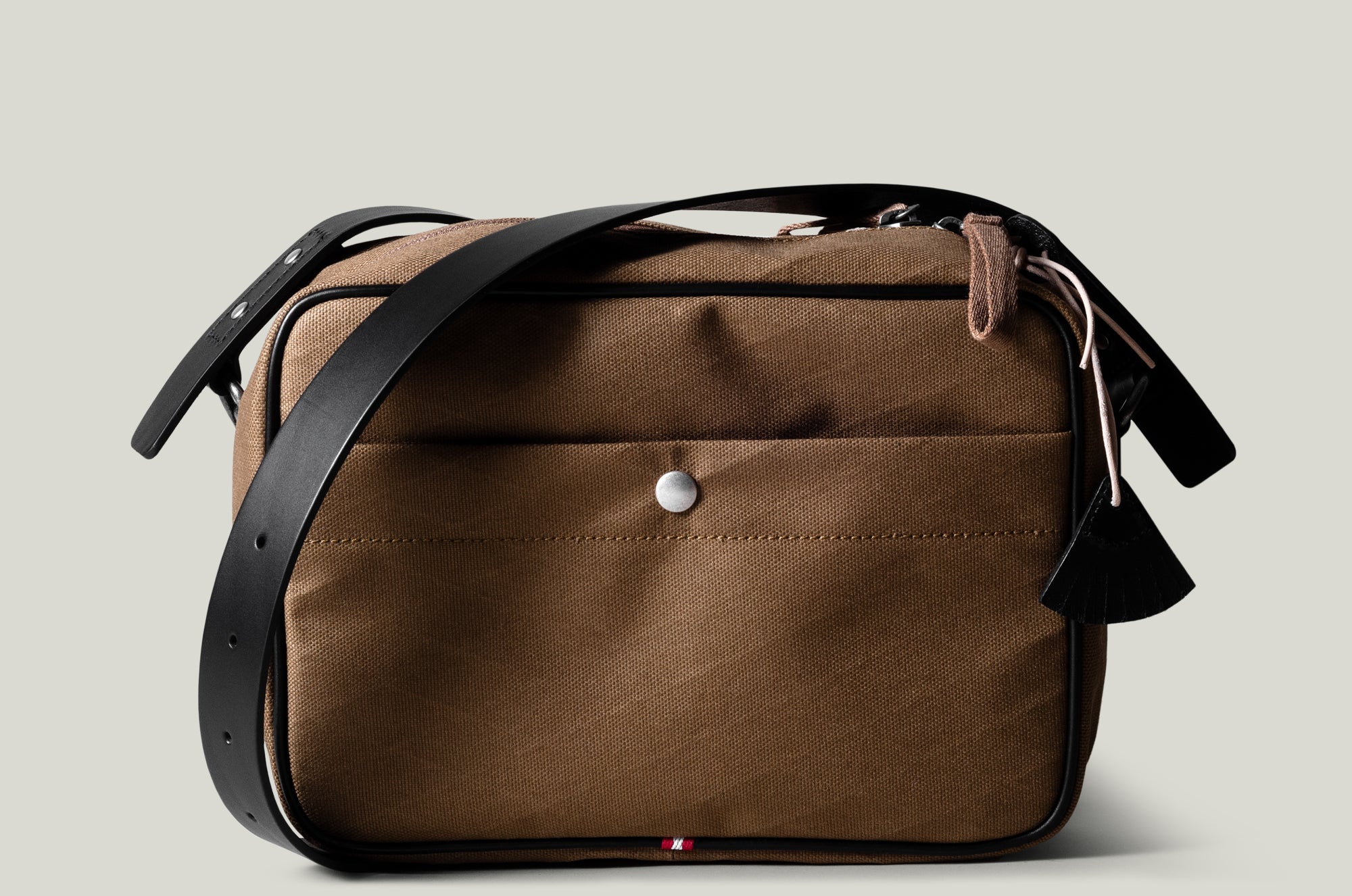 Regular Camera Bag . Brownish