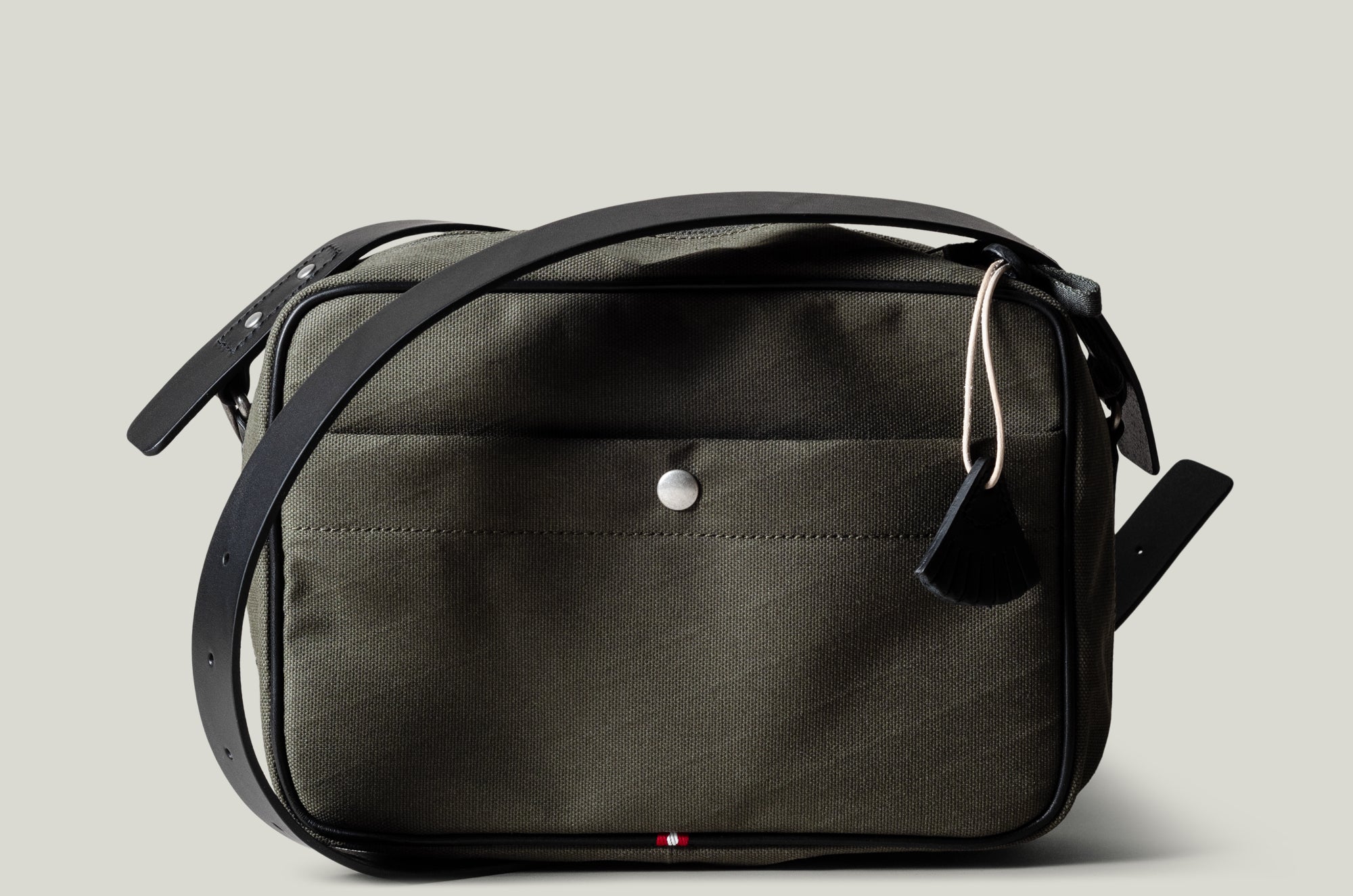 Regular Camera Bag . Forest