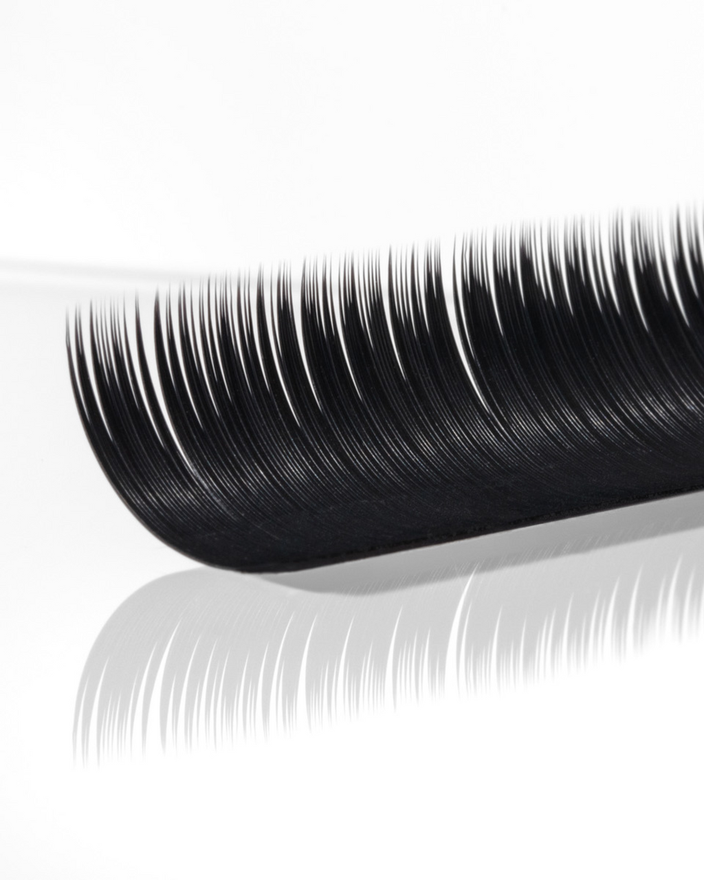 D-Curl Runway Eyelash Extensions (Single-Length Trays)