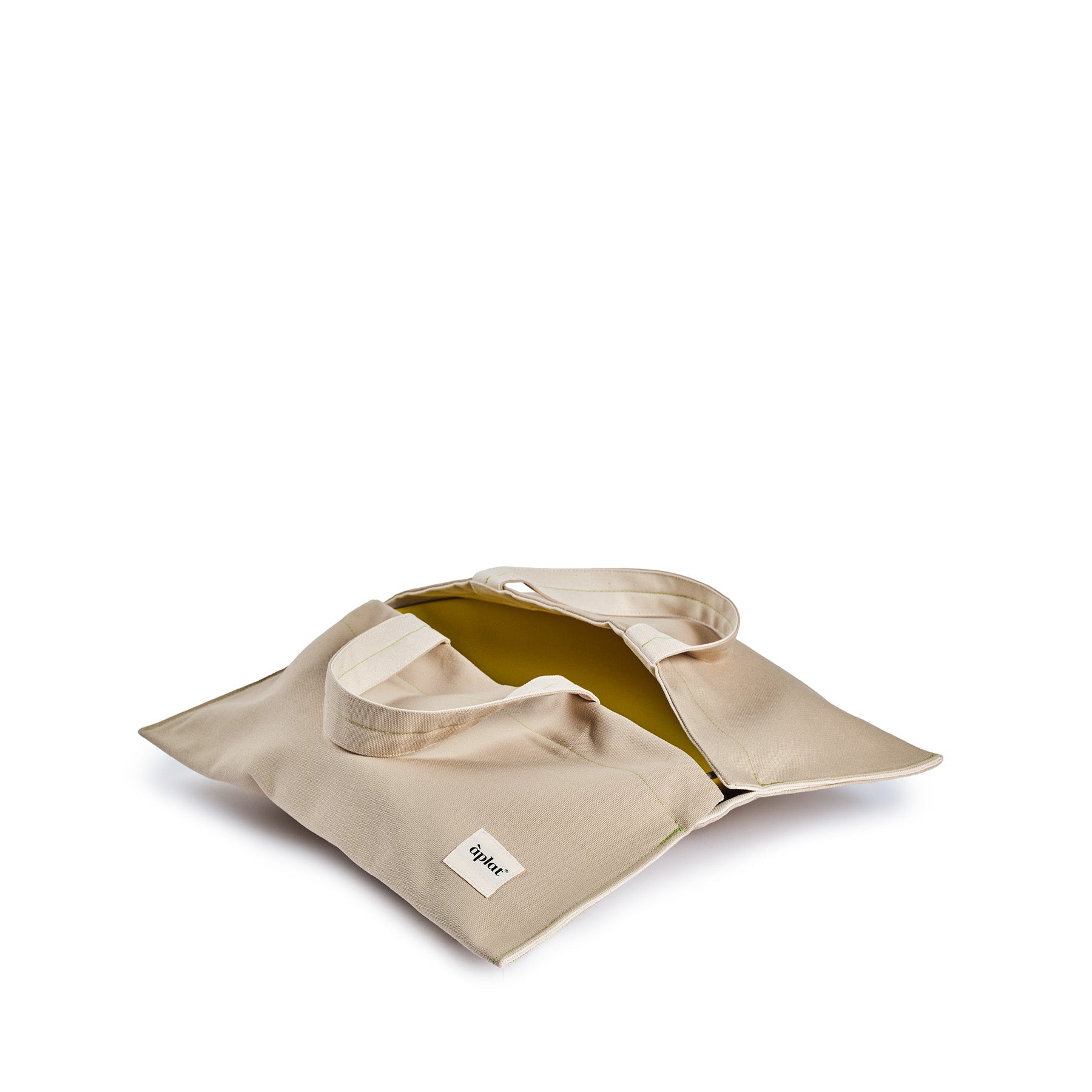 Plat Dish Tote in Barley