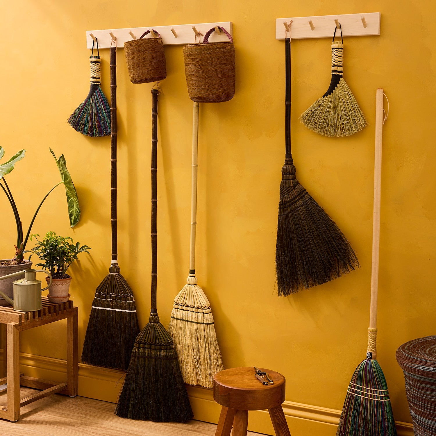 Bamboo Handle Broom - Brown & Black