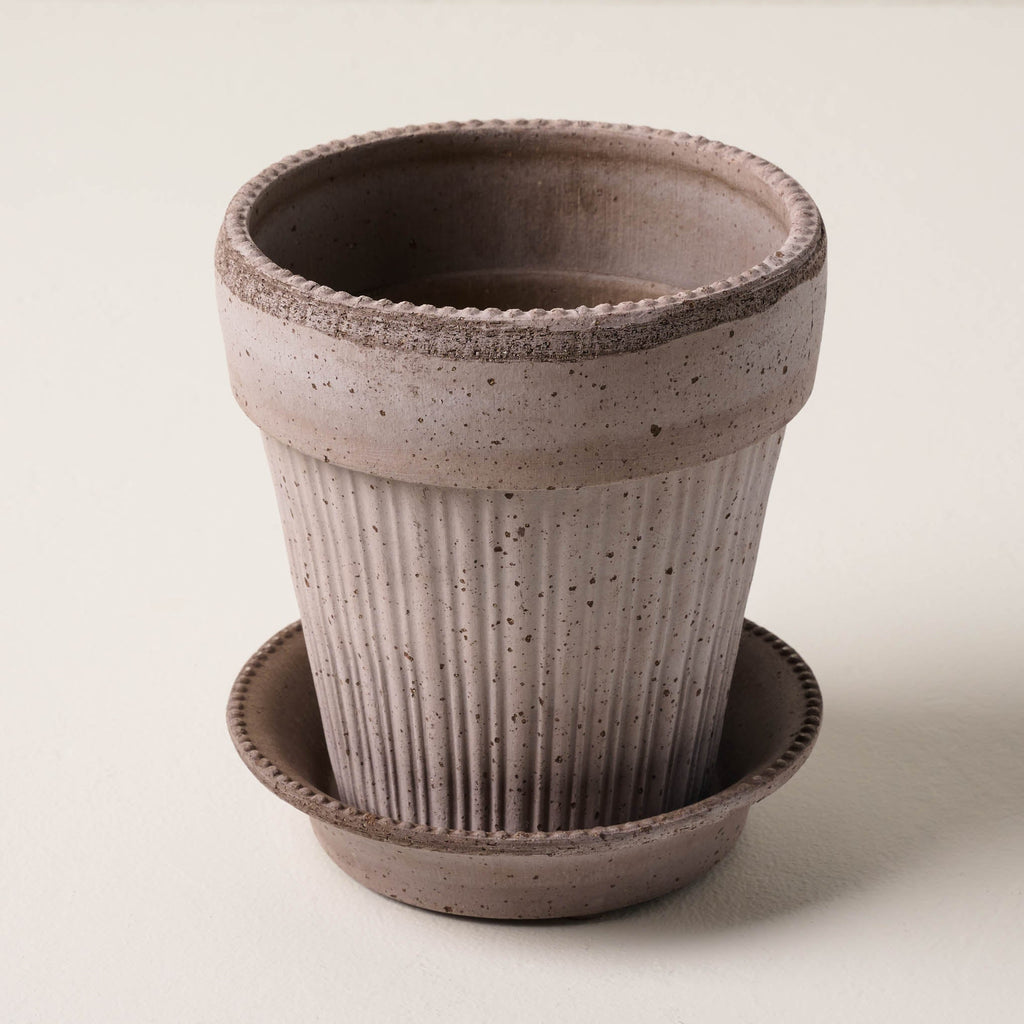 Grey Dotted Bergs Pot
