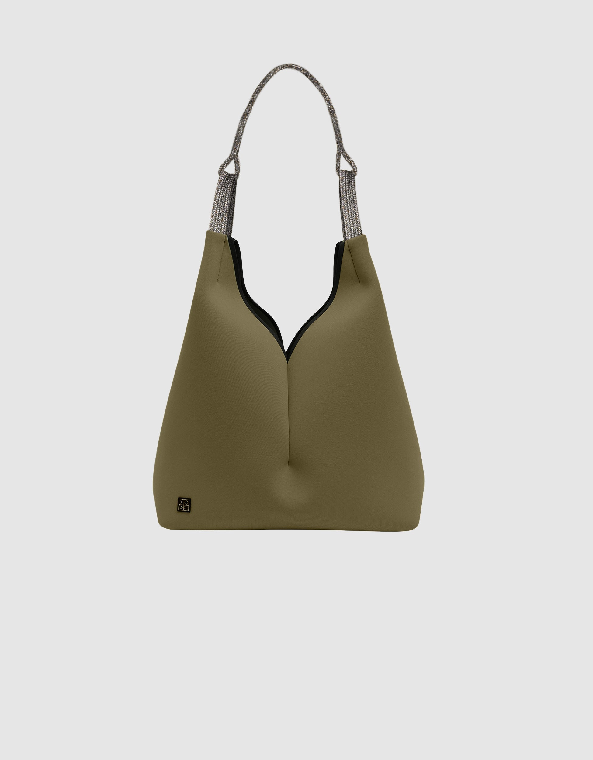 Solstice tote in shadow