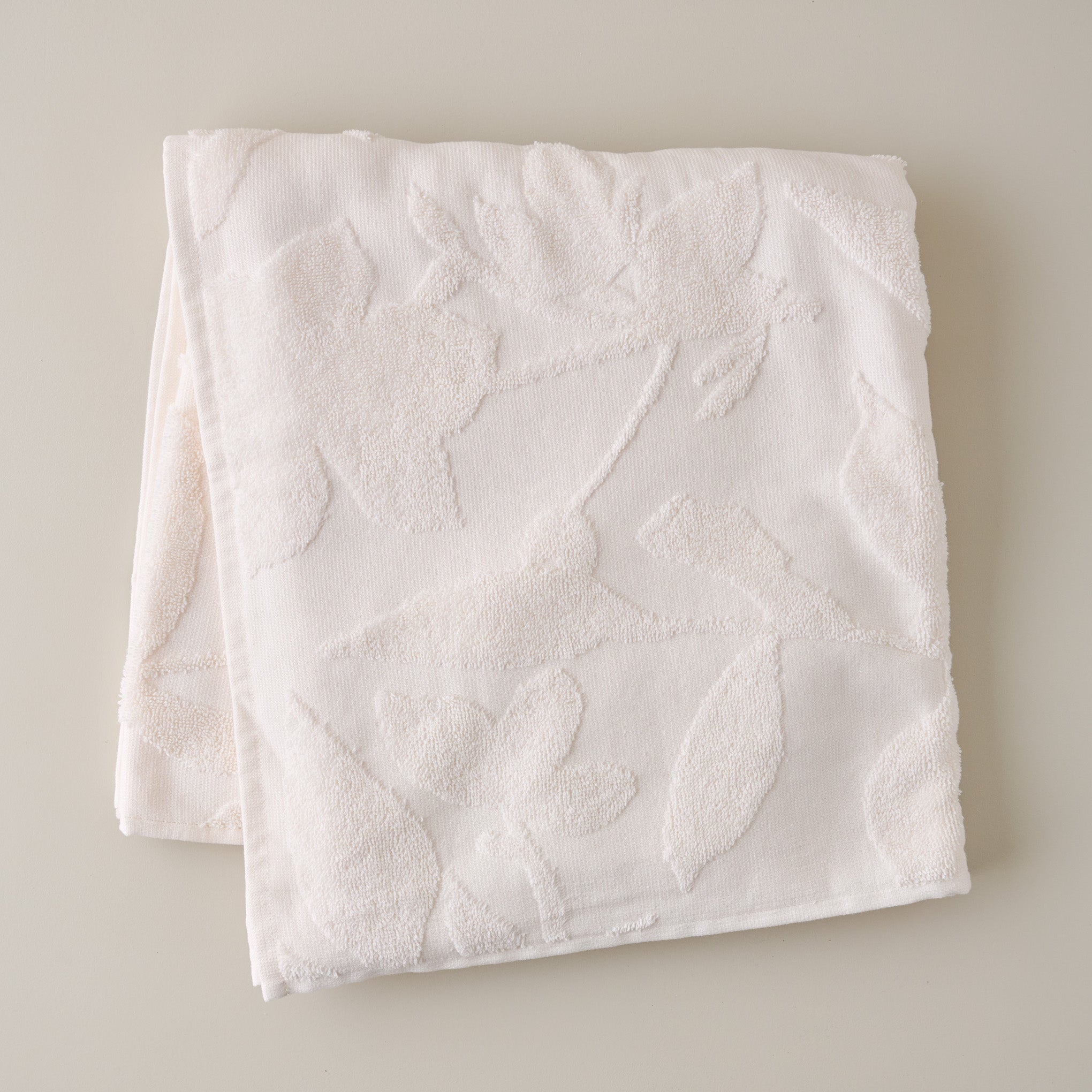 Snow White Floral Jacquard Towel