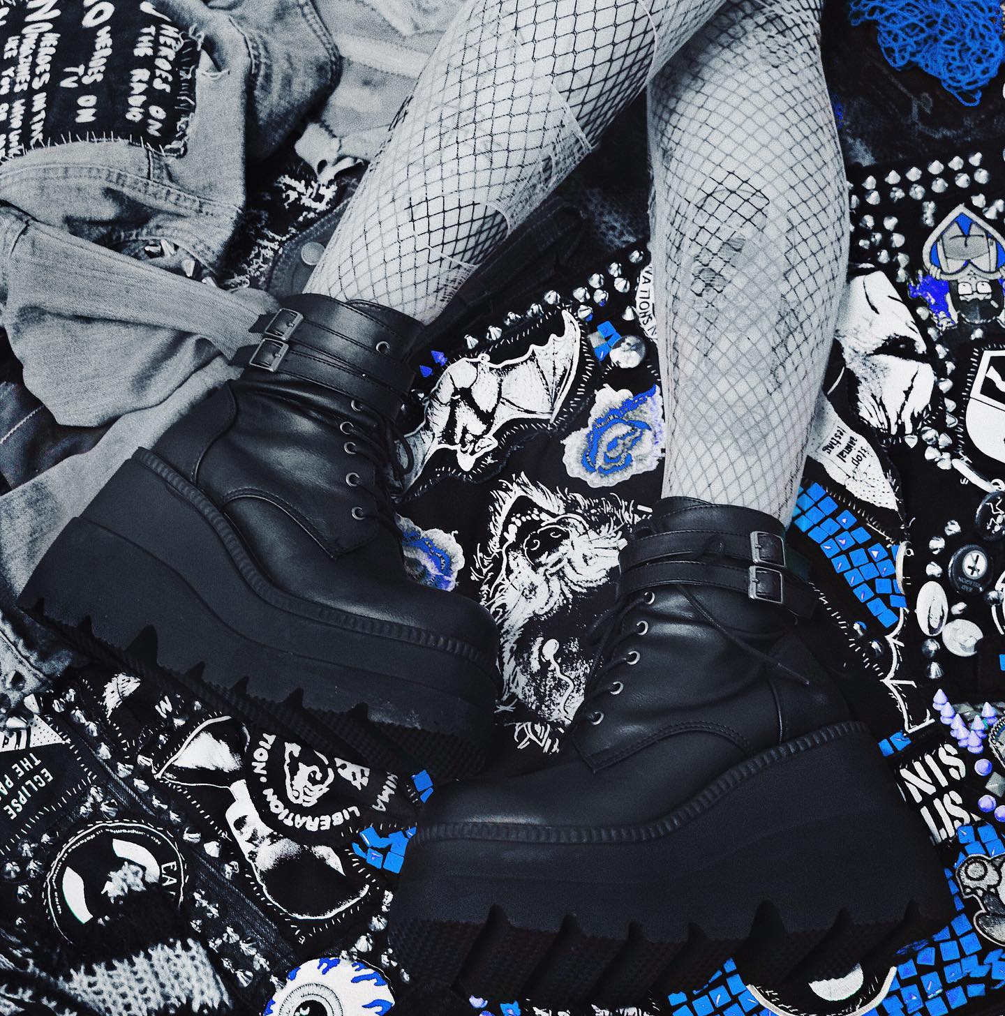 Demonia Shaker-52 Boots