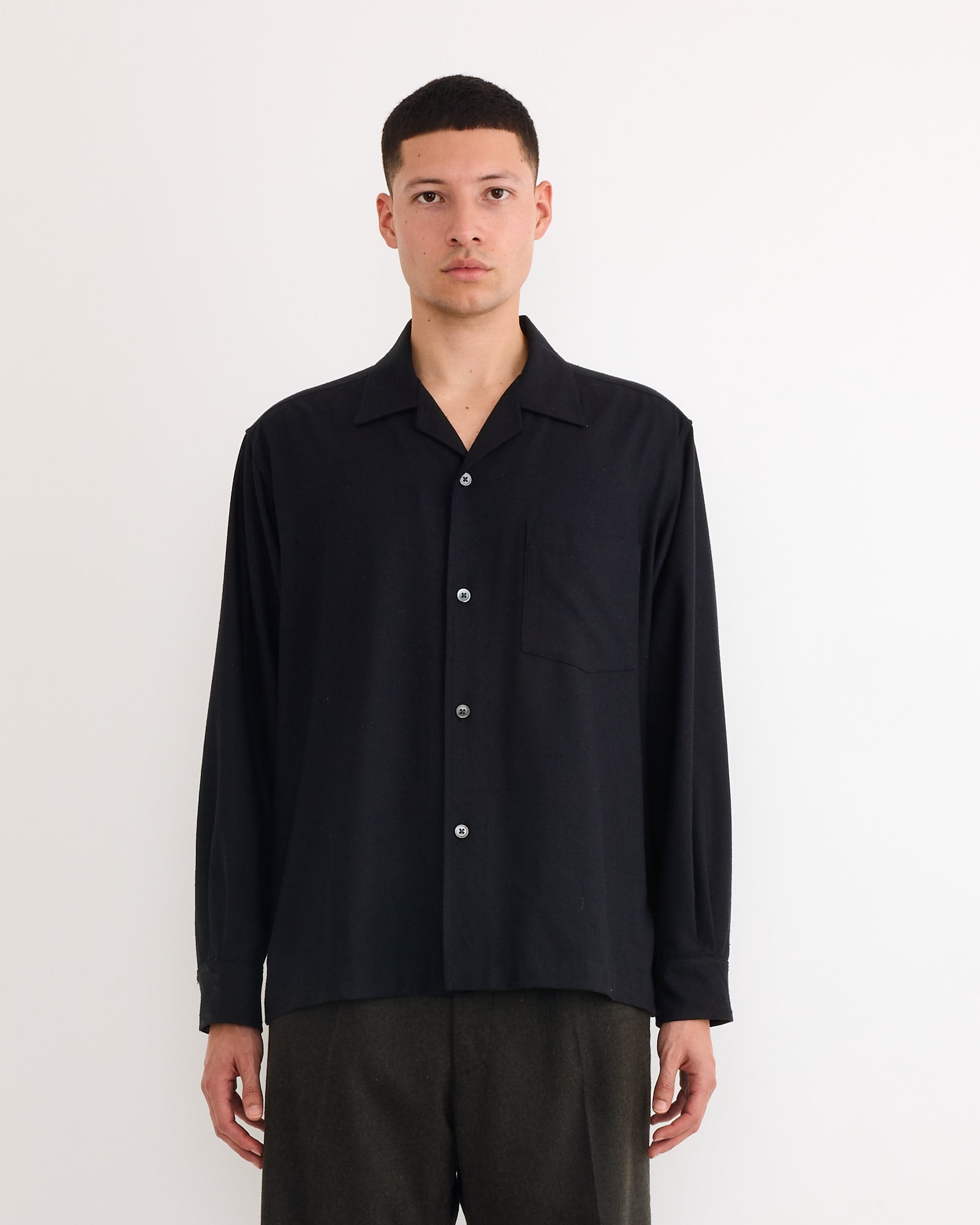 Evans Shirt in Raw Silk Black