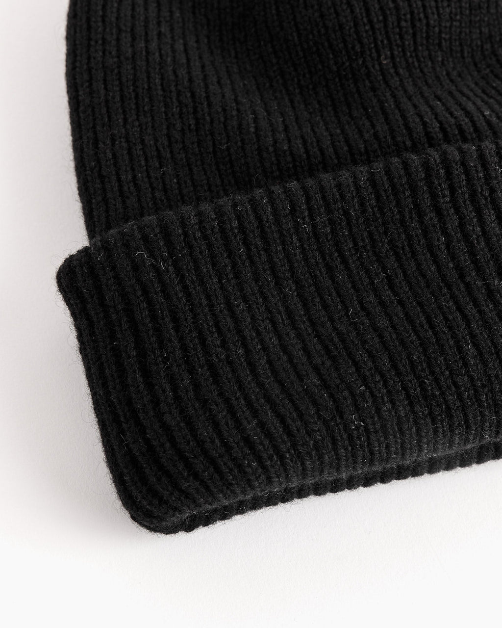 Cashmere Beanie in Black