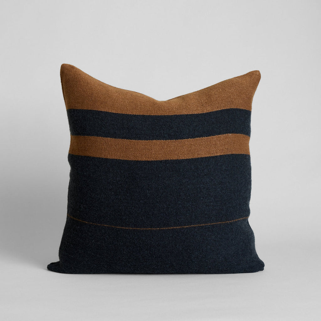 Oscar Pillow Cover, 25" x 25"