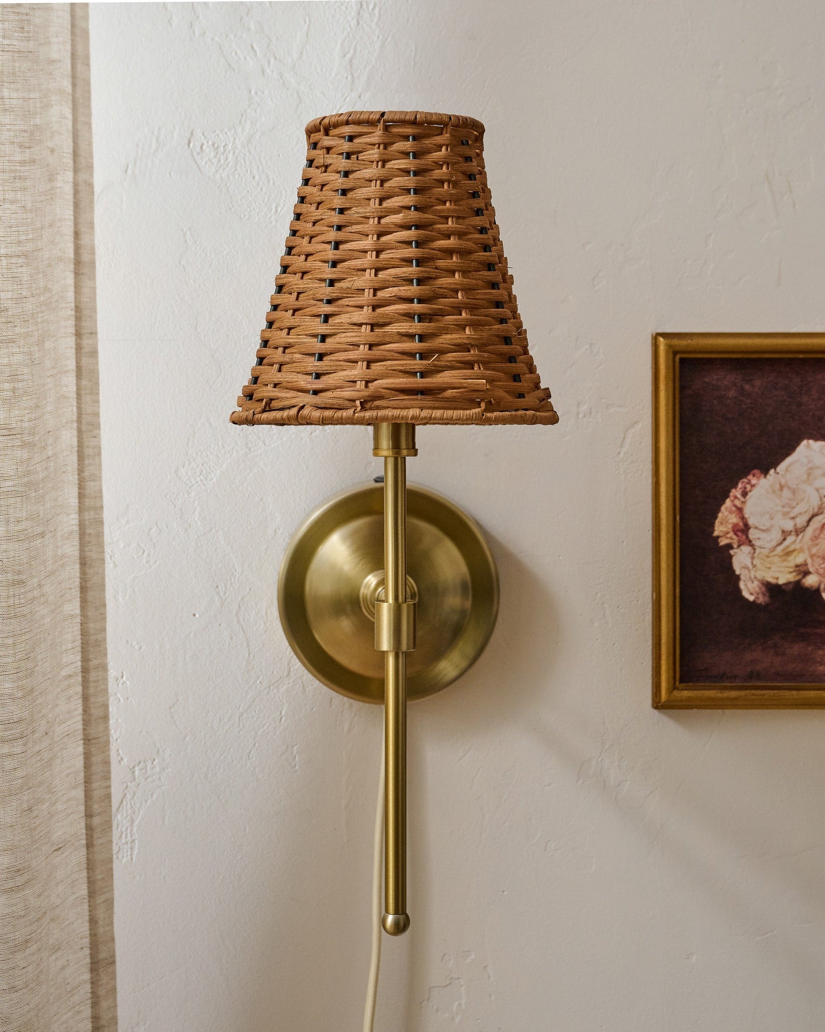 Rattan Plug-In Wall Sconce