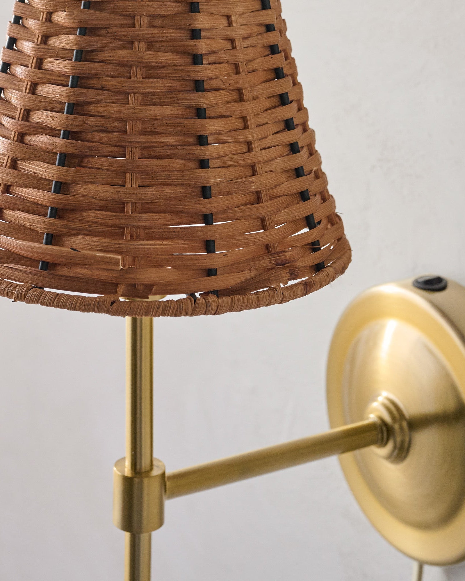 Rattan Plug-In Wall Sconce