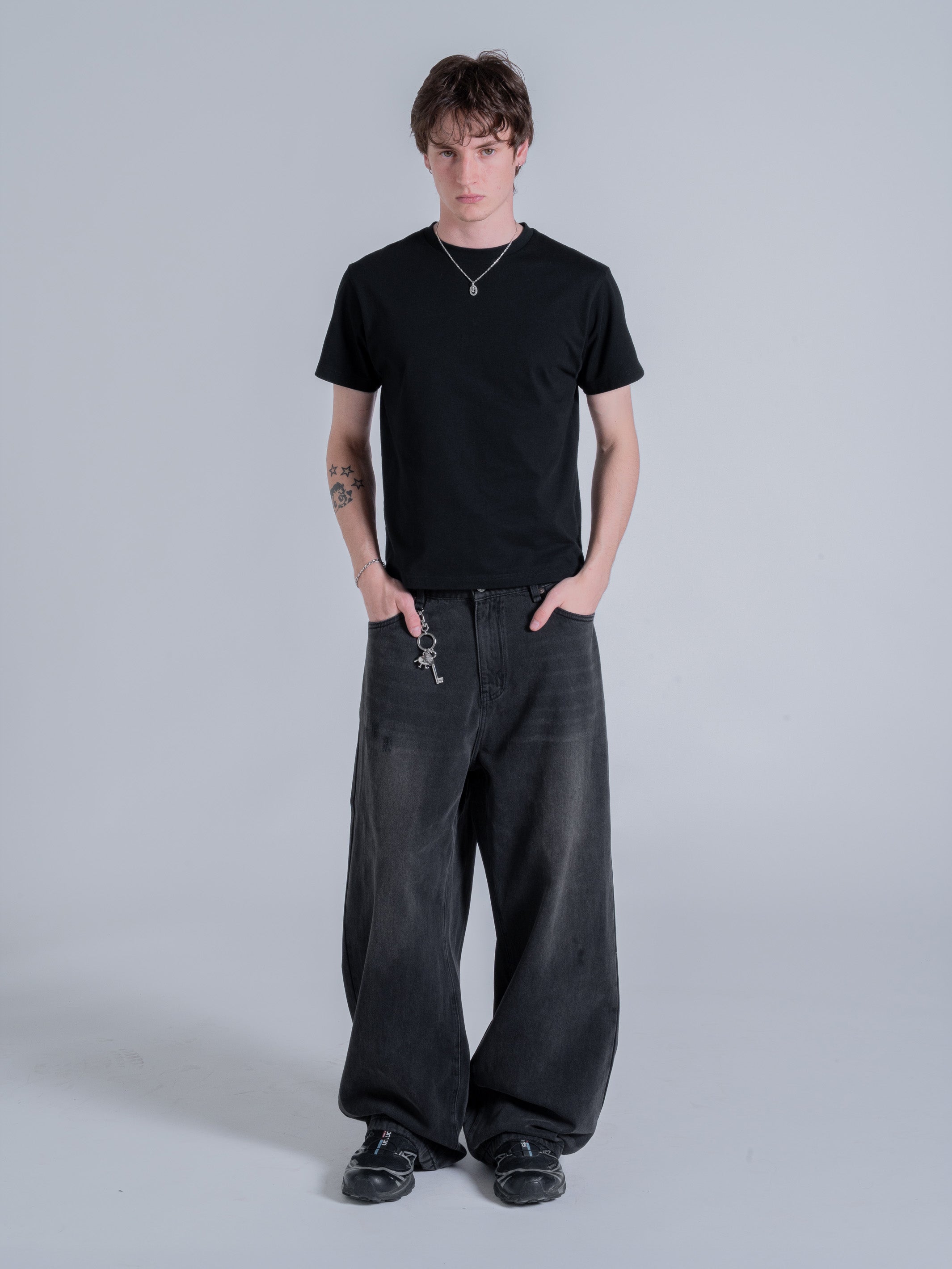 LOOSE FIT JEANS - WASHED BLACK
