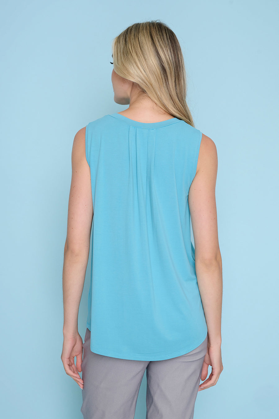 Basic V-Neck Tank