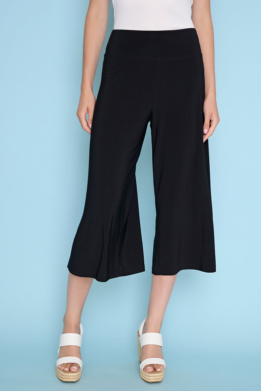 Wide-Leg Side-Slit Capri Pants