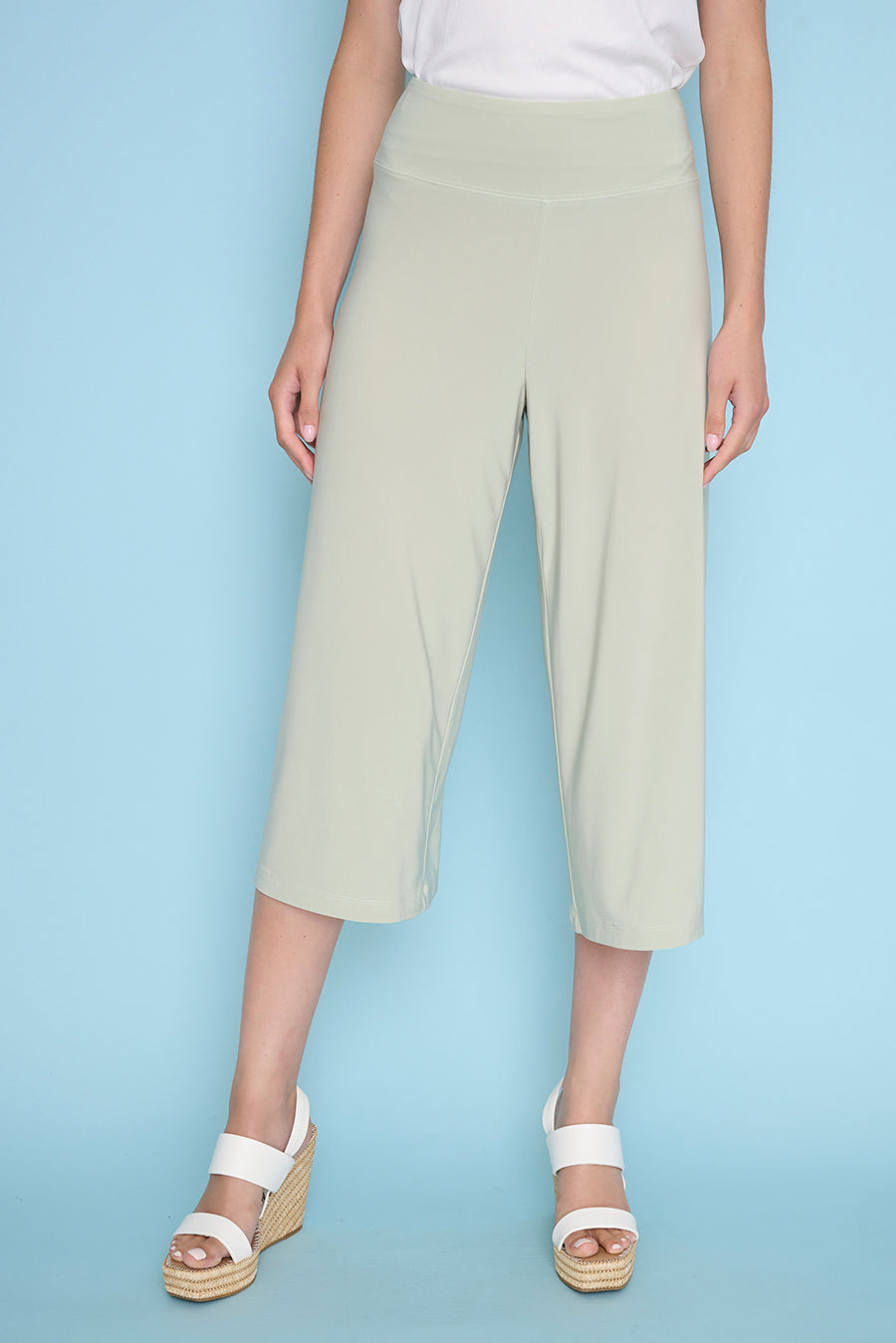 Wide-Leg Side-Slit Capri Pants