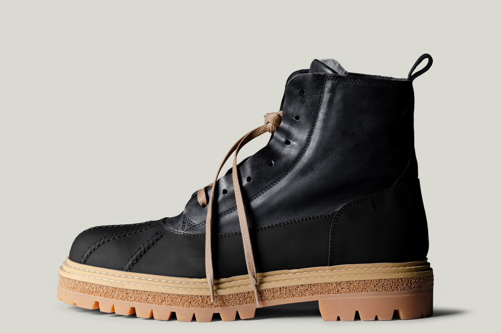Alpine Duck Boots . Dusty Black