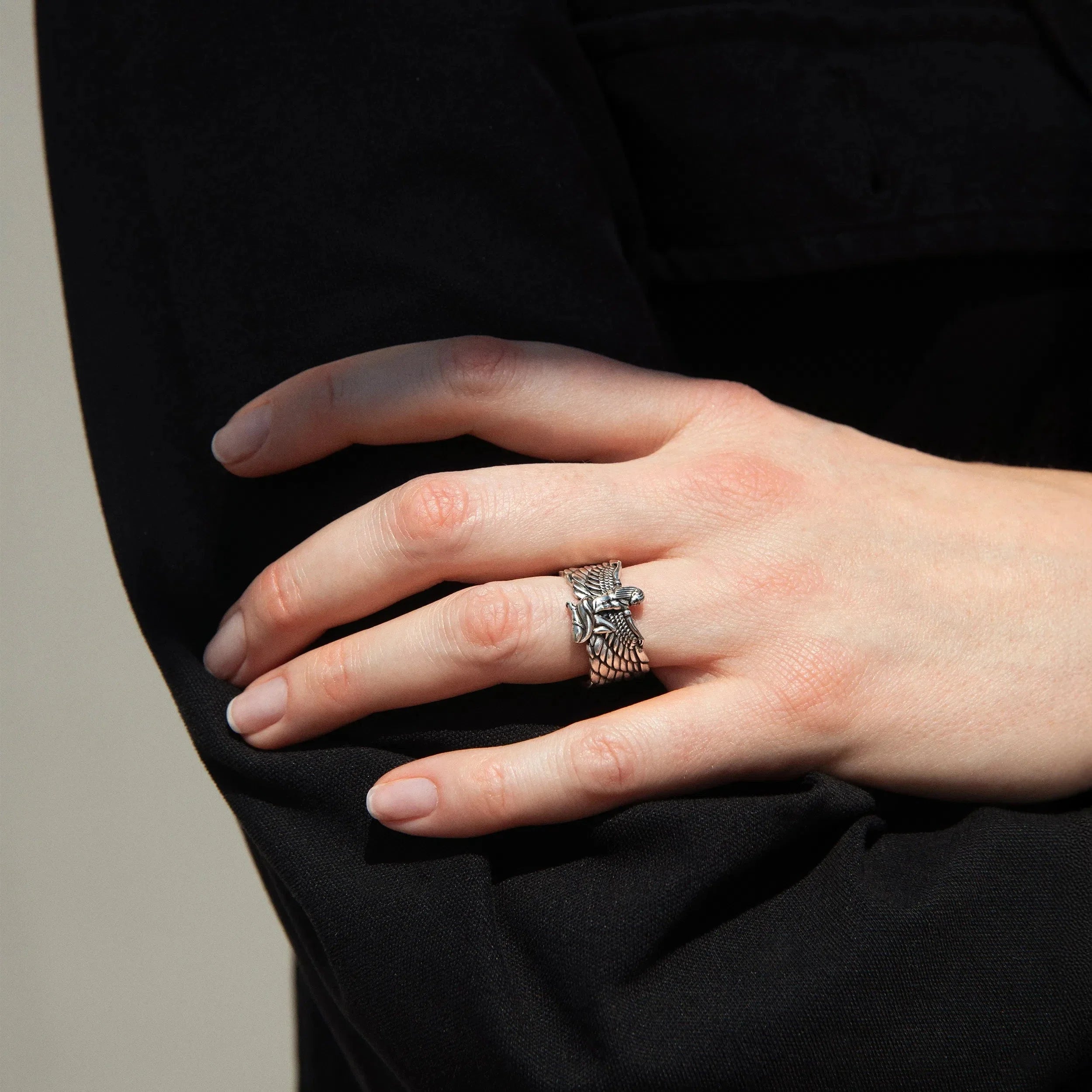 Isis Ring
