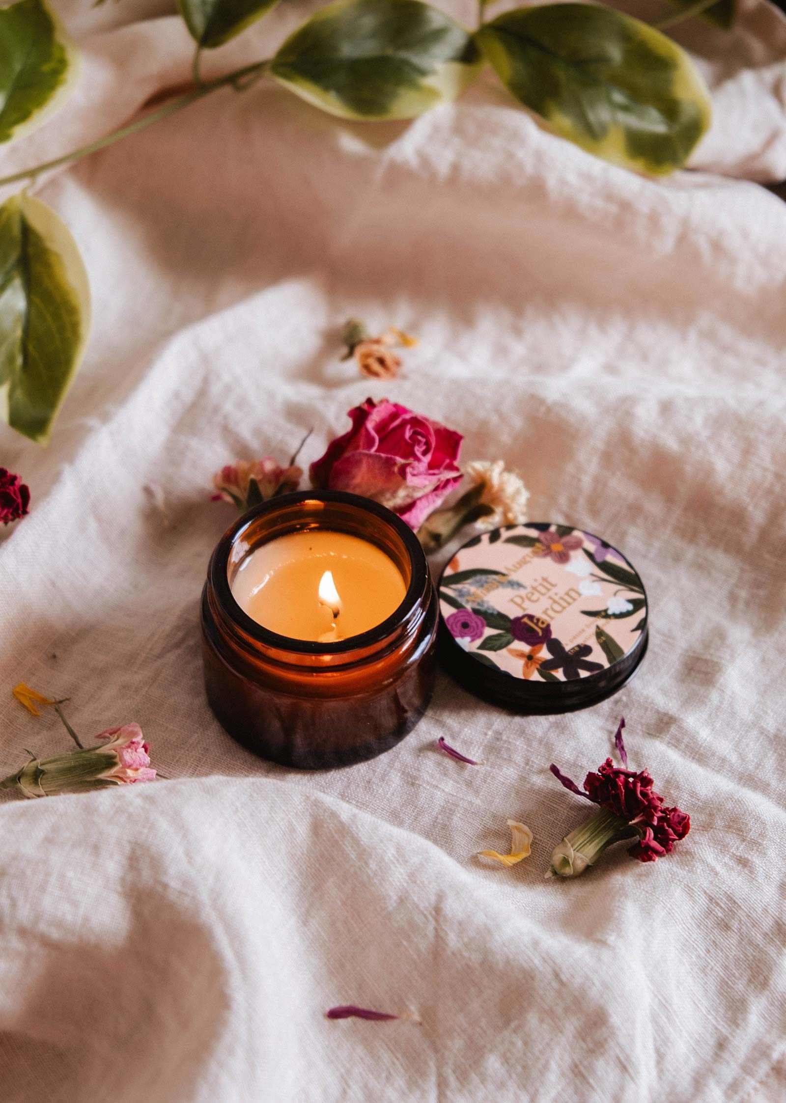 Petit Jardin – 2 oz Soy Candle