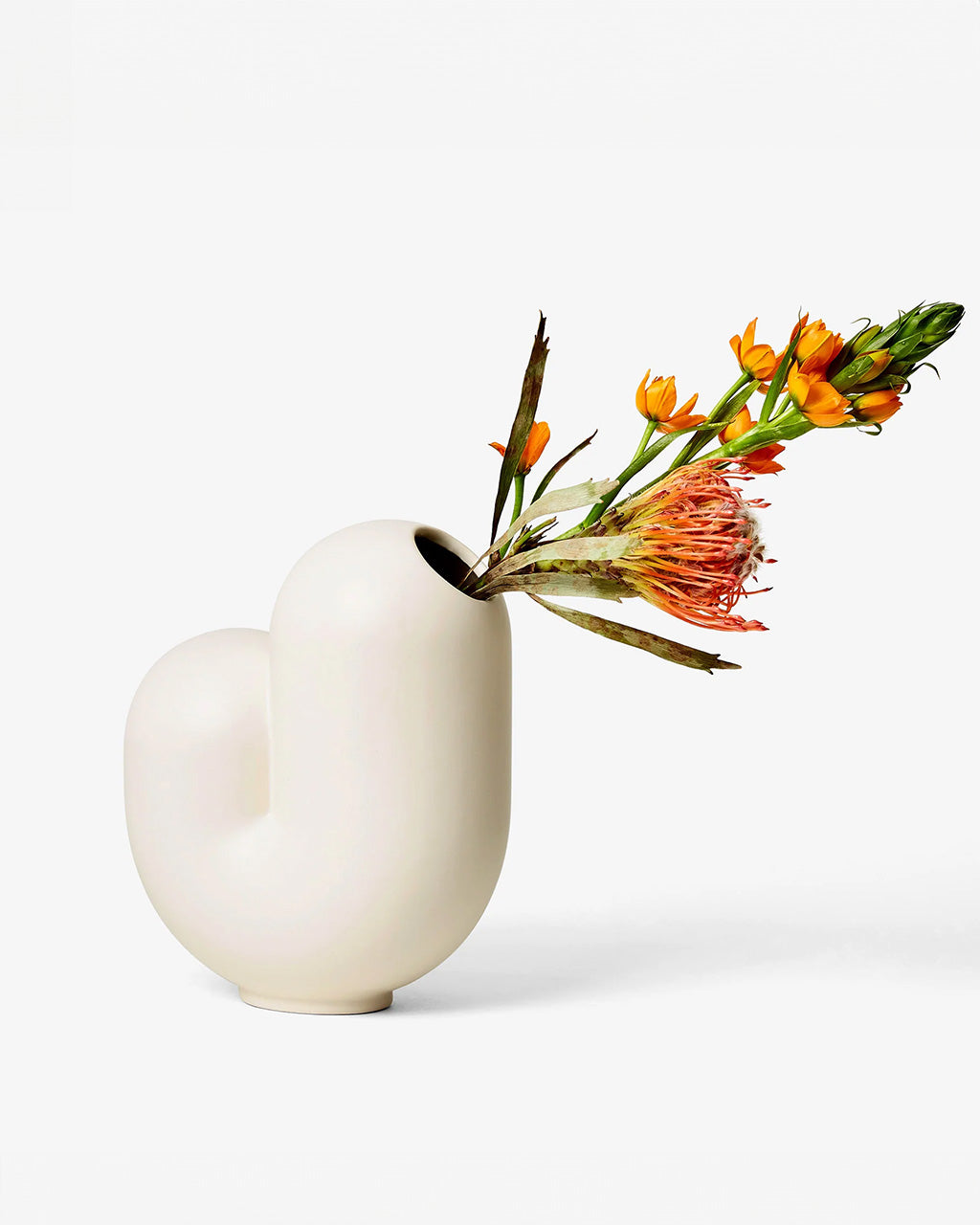 Kirby Vase - Jay