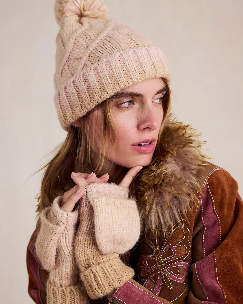 Rainbow Run Hat + Gloves - Ivory