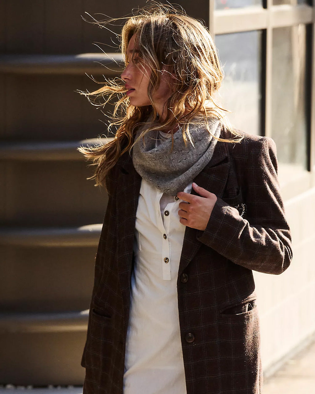 Essential Triangle Scarf - Grey