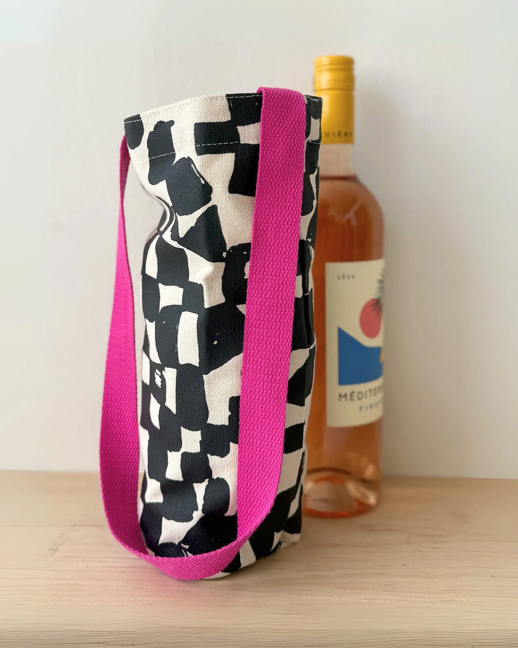 The Checks Wine Tote - Black + Natural