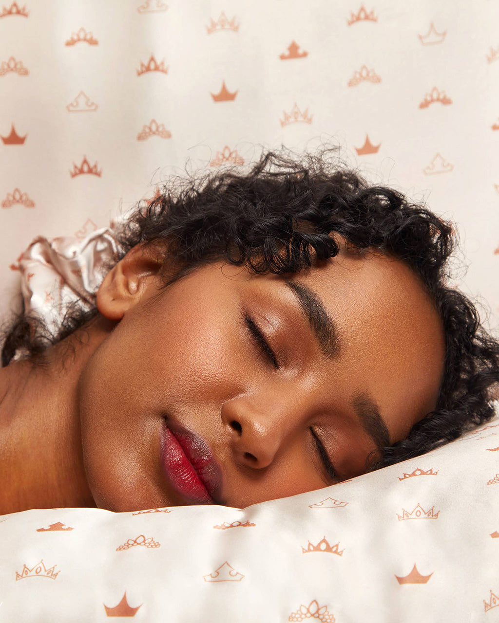 Disney x Kitsch Satin Pillowcase - Desert Crown
