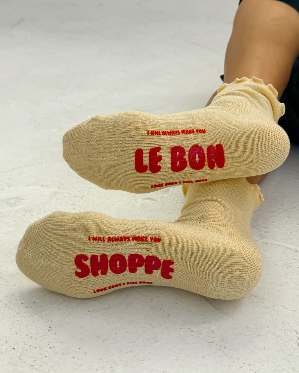Ruffled Hugger Crew Socks - Banana Cream