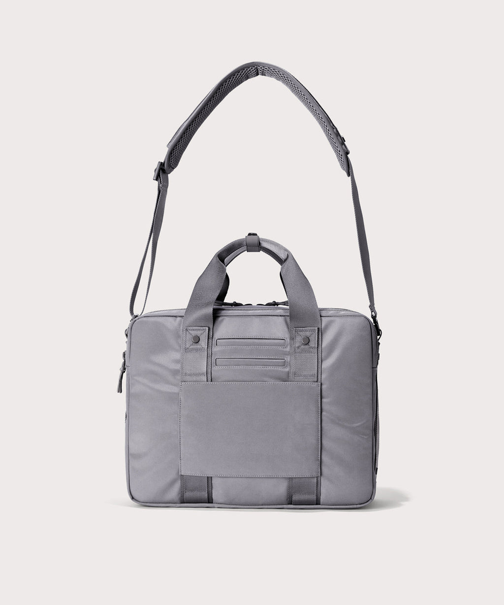 Berlin Travel Brief in Ash