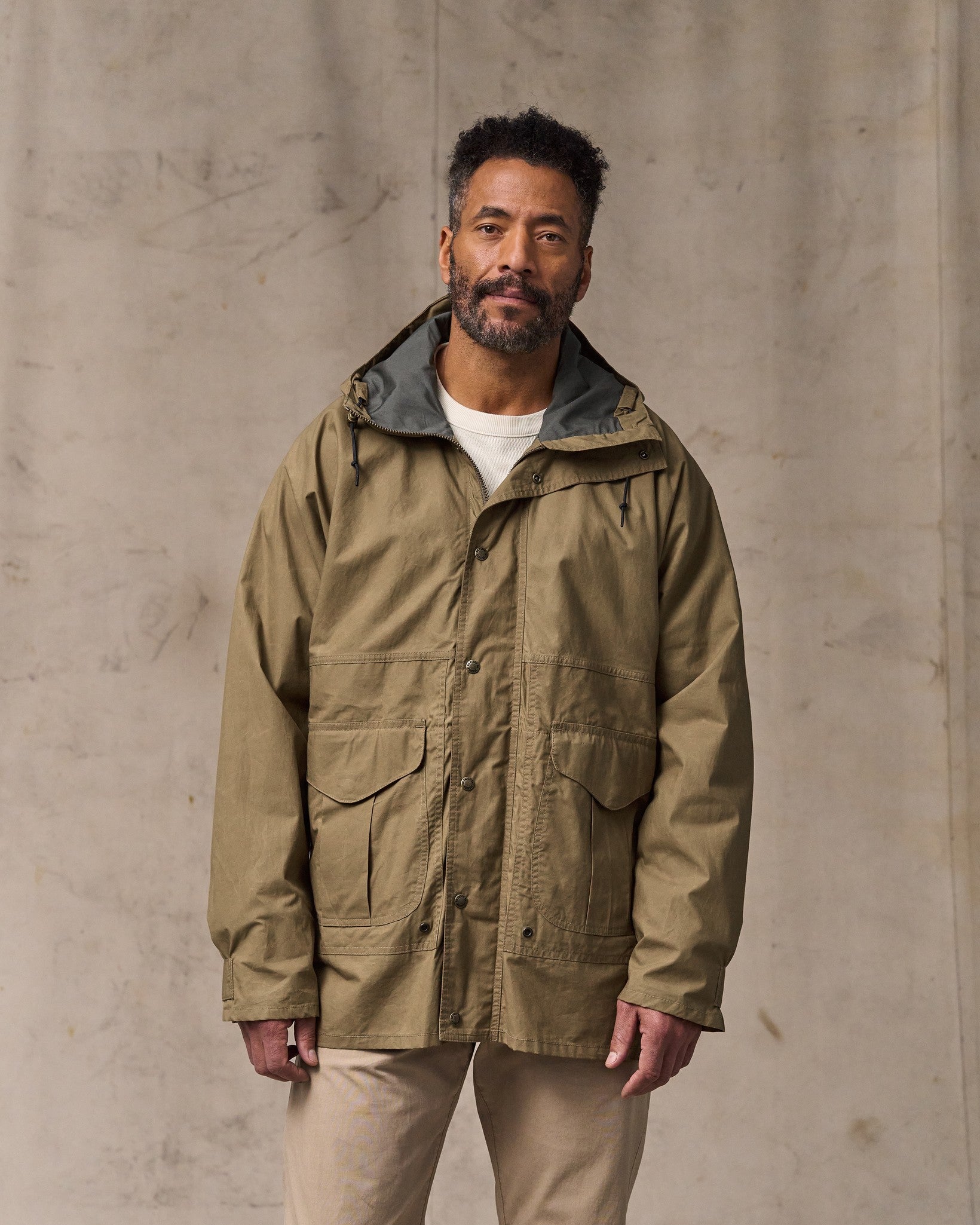 Dry Wax Omak Coat - Dark Beige