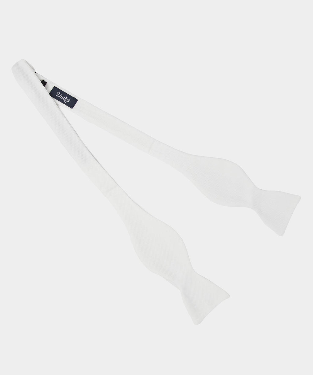 Drake's Classic Satin Bowtie in White
