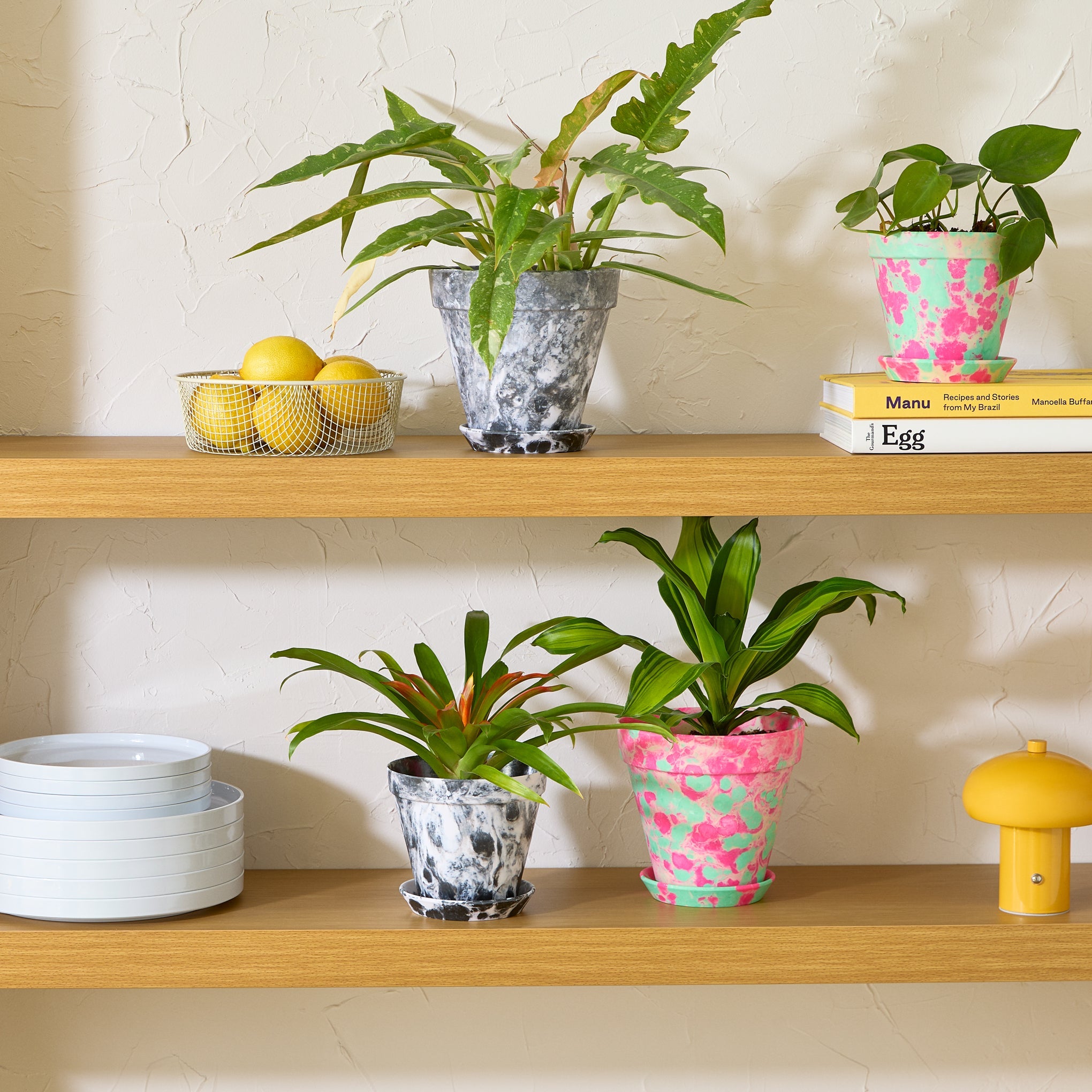 Blumen Marbled Planter and Saucer Set
