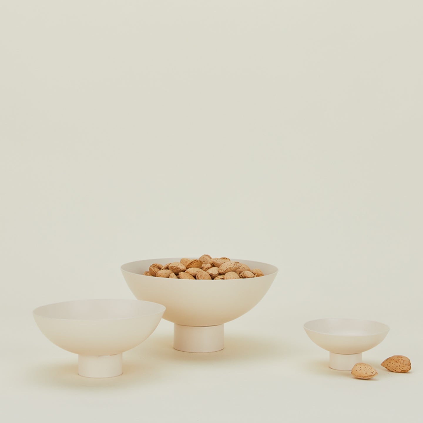 Essential Footed Bowl - Ivory