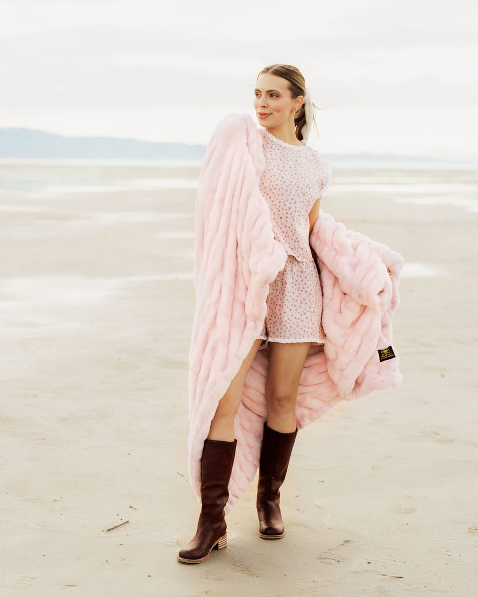 Hugs Bashful Pink Blanket