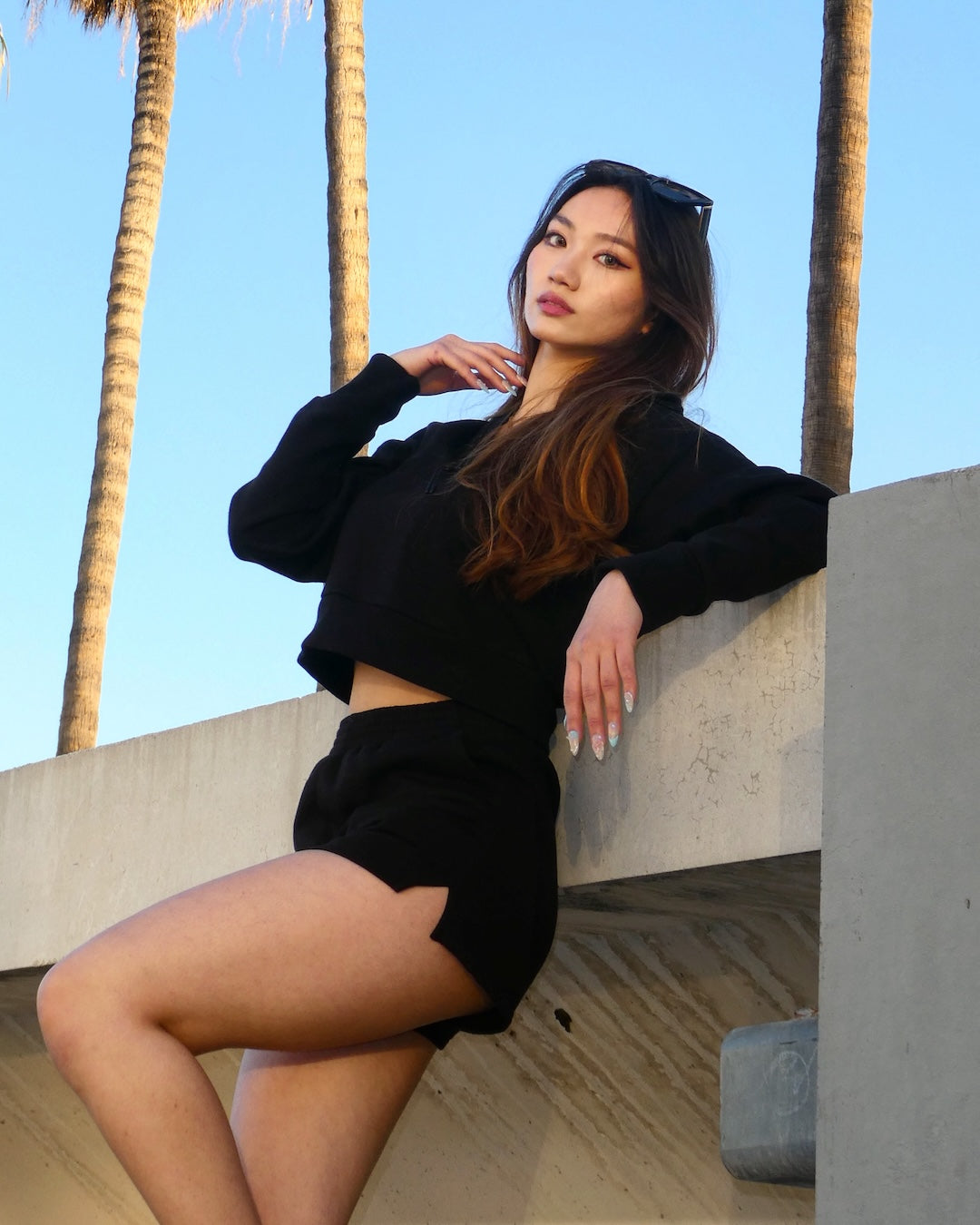 Cocoburry Cropped Half-Zip Hoodie Black