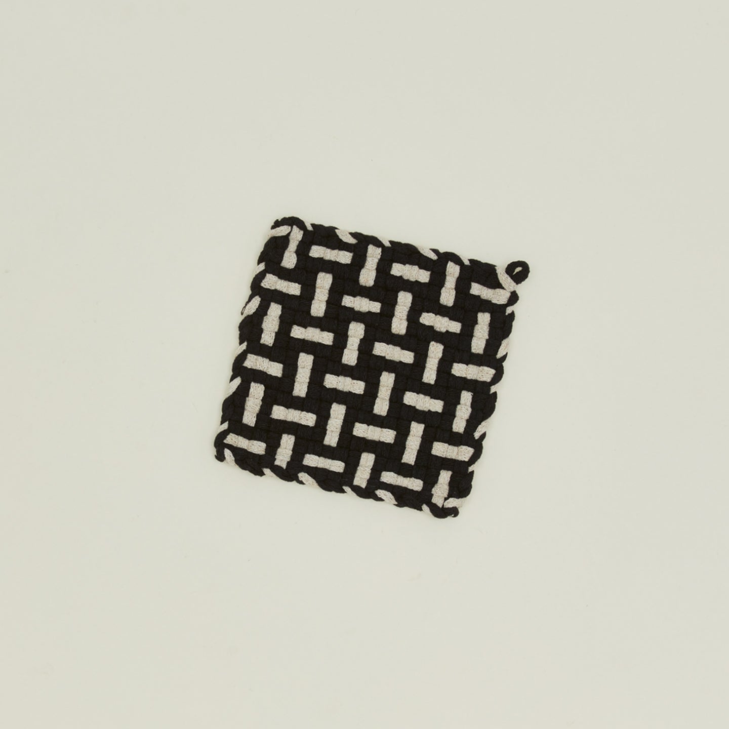 Parquet Handwoven Pot Holder - Black/Flax
