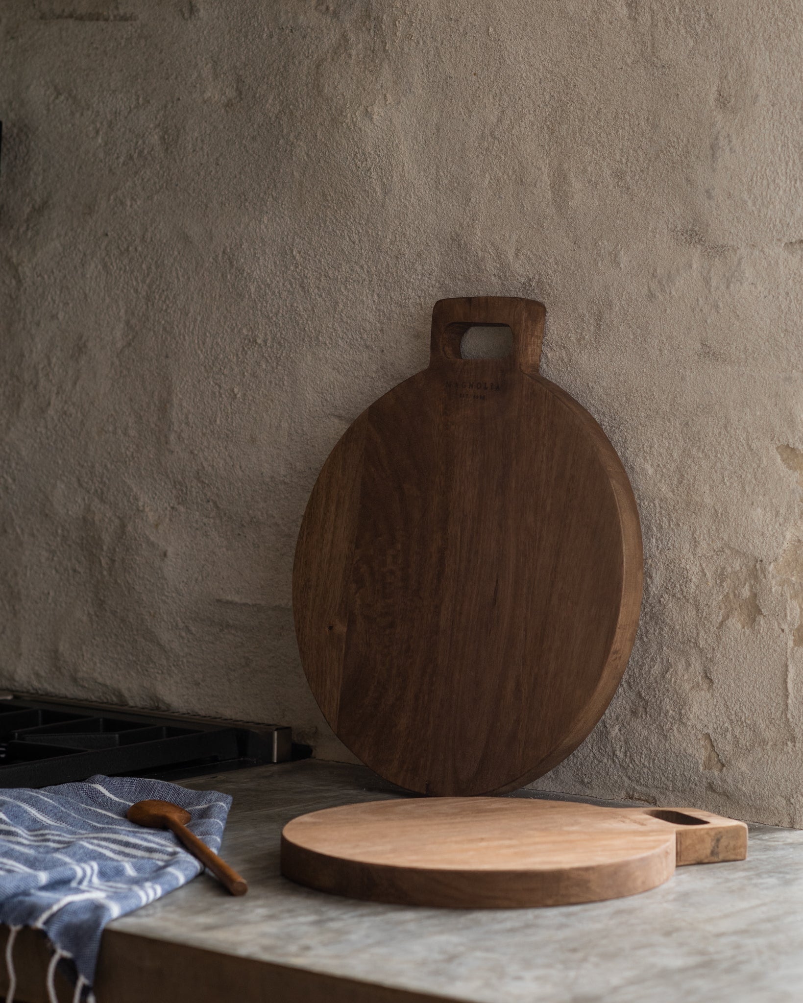 Mango Wood Round Bread Board