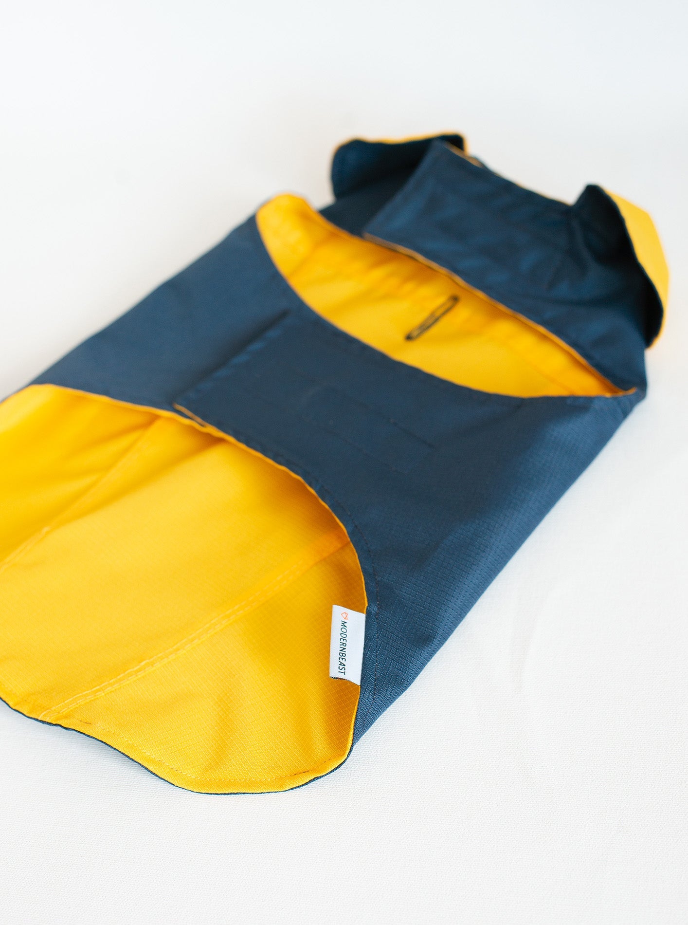 REVERSIBLE DOG RAIN COAT
