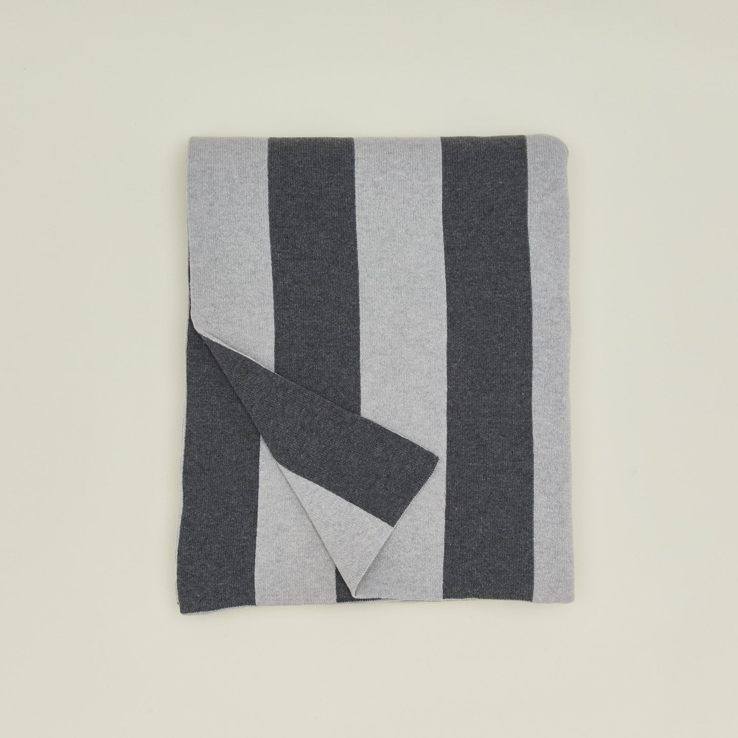Simple Striped Throw - Light Grey/Dark Grey
